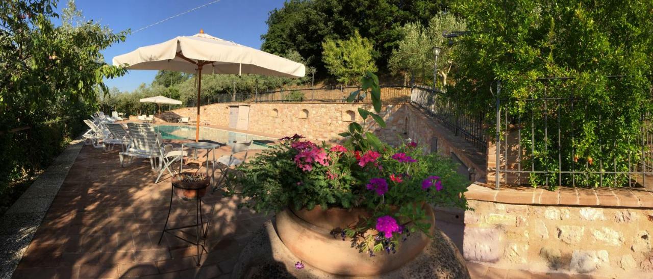 Villa Il renaiolo à Spello Extérieur photo
