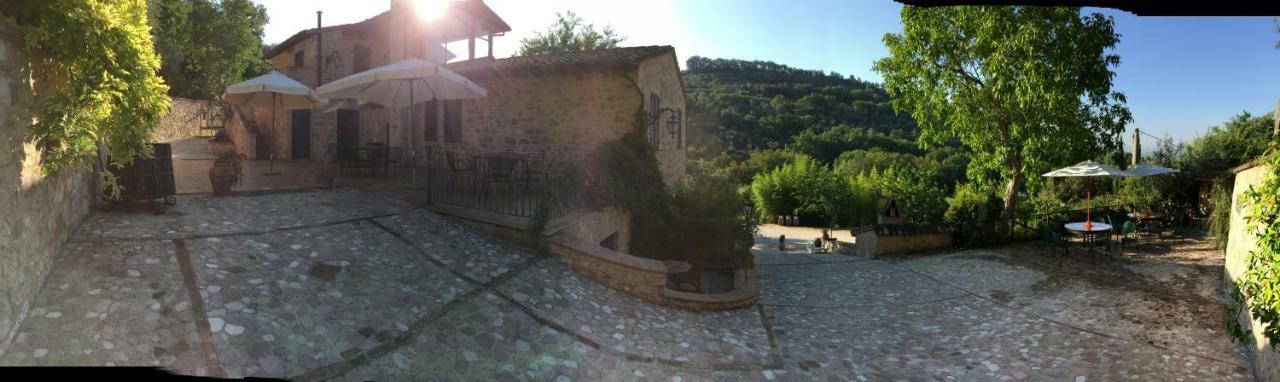 Villa Il renaiolo à Spello Extérieur photo